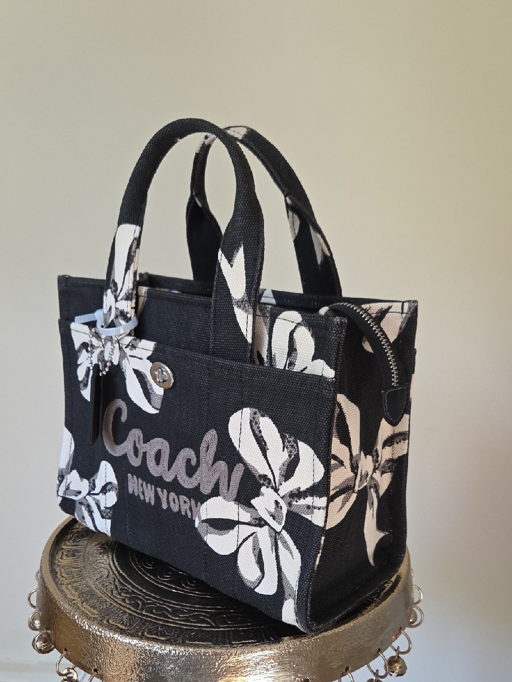 COACH Cargo Bow Print Canvas Tote Bag 20 - Picture 4 of 15